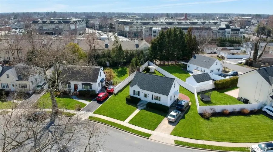 6 Sullivan Road, Farmingdale, NY 11735 - #2