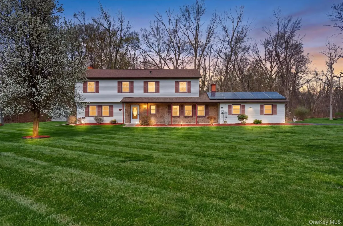 18 Stephen Drive, Hopewell Junction, NY 12533 - #1