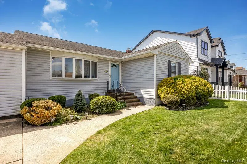 3866 Hudson Avenue, Seaford, NY 11783 - #2