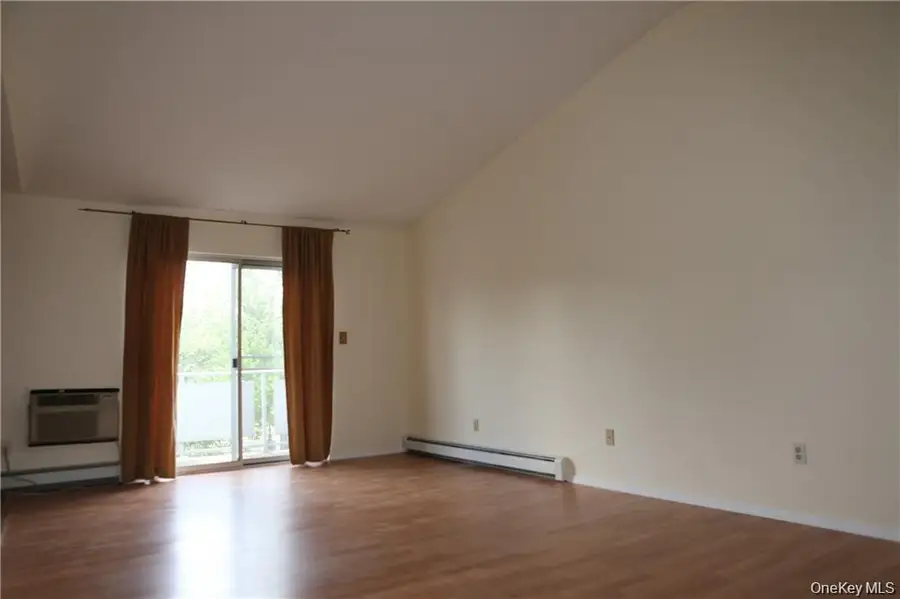 100 Hillside Drive #E16, Middletown, NY 10941 - #2