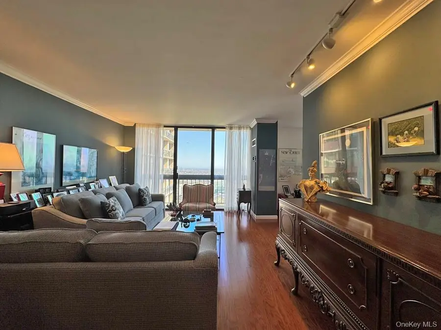 27110 Grand Central Parkway #24R, Queens, NY 11005 - #2