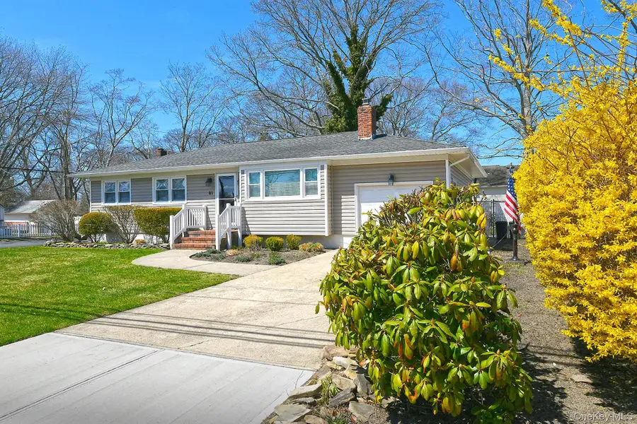 61 Newton Boulevard, Ronkonkoma, NY 11779 - #3