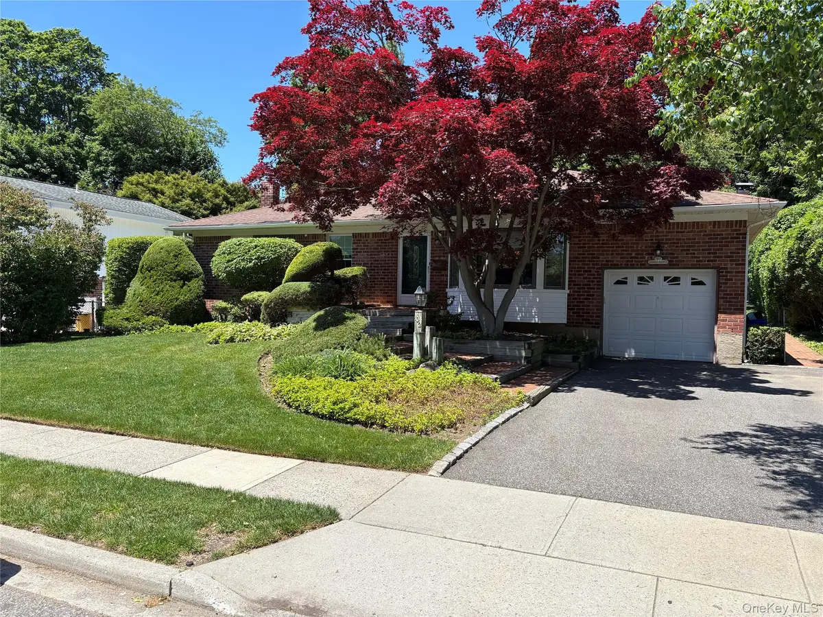 102 Forest Drive, Jericho, NY 11753 - #1