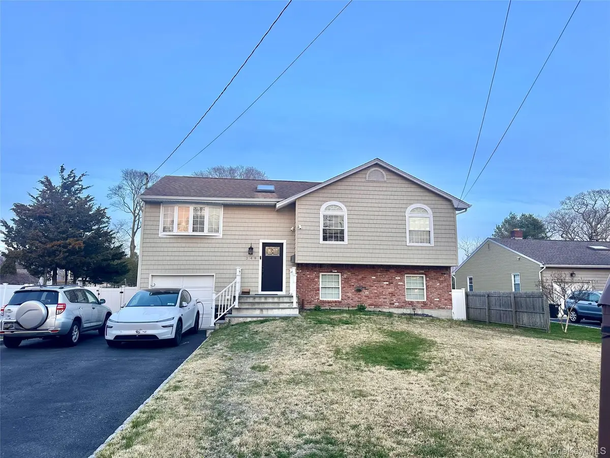 249 Bayport Avenue, Bayport, NY 11705 - #1