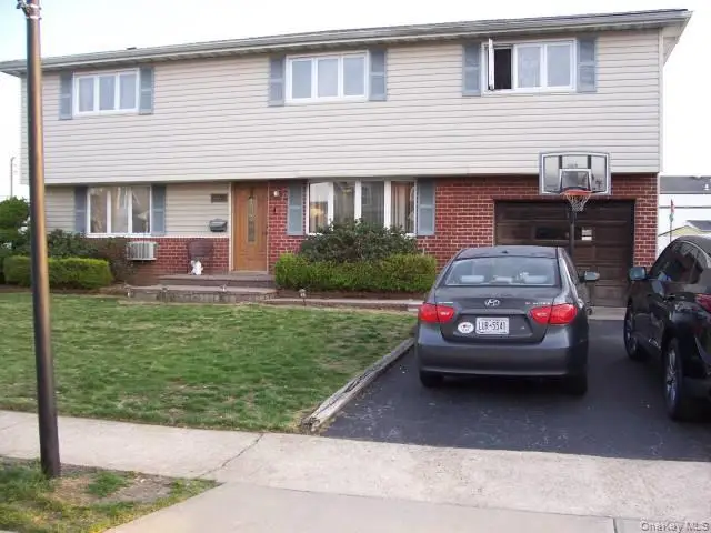 1053 Lorraine Drive, Franklin Square, NY 11010 - #1