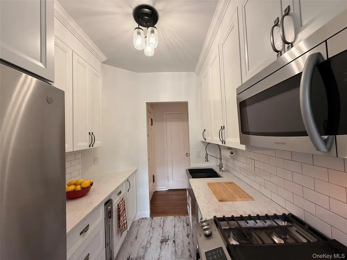 143 Garth Road #3L, Scarsdale, NY 10583 - #1