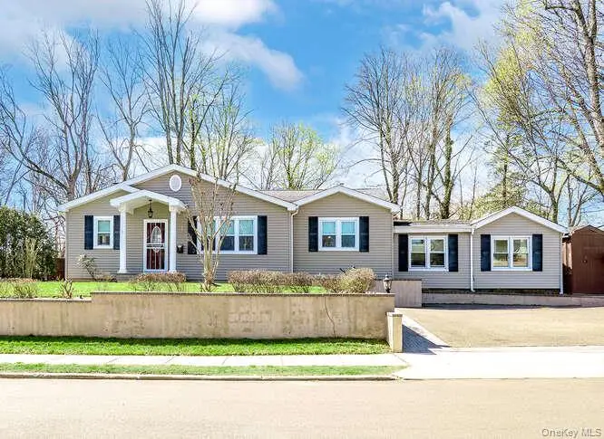 1 Roosevelt Street, Glen Cove, NY 11542 - #1