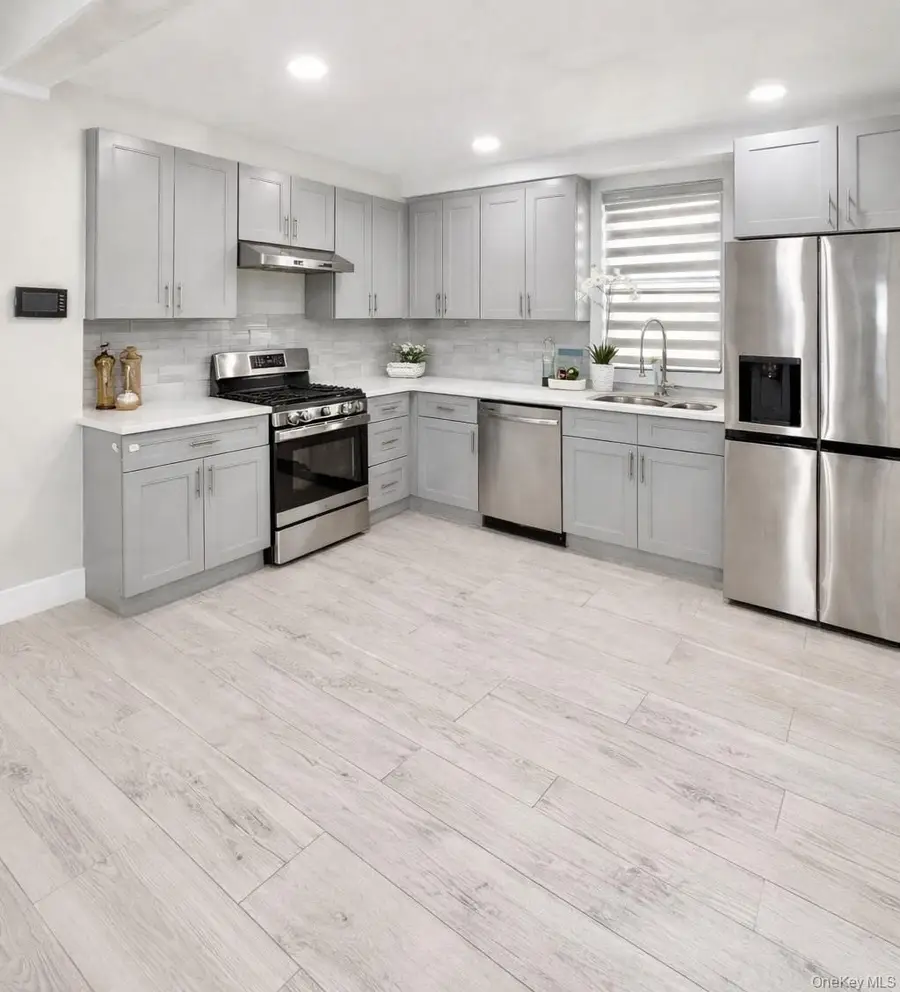 203 Washington Avenue, Cedarhurst, NY 11516 - #3