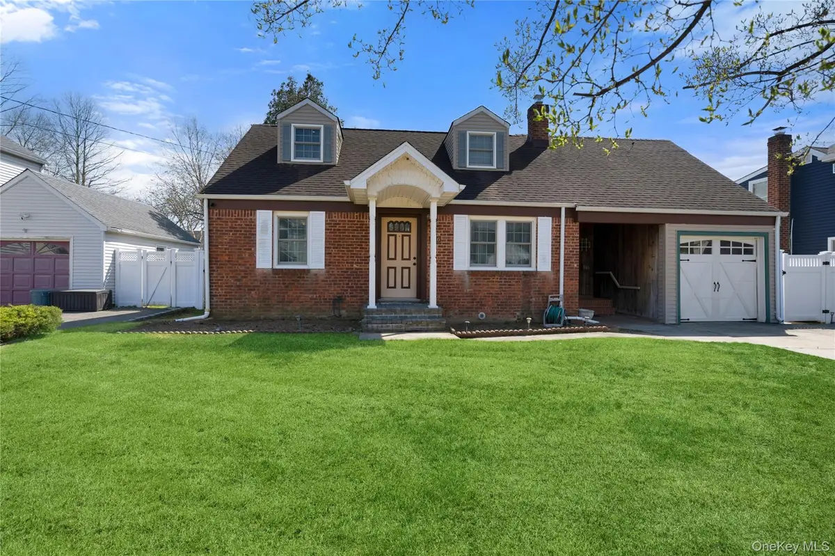 146 Ontario Avenue, Massapequa, NY 11758 - #1