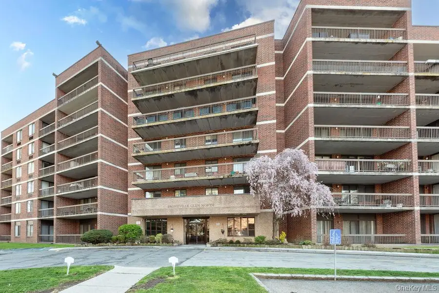 1374 Midland Avenue #PH8, Bronxville, NY 10708 - #2