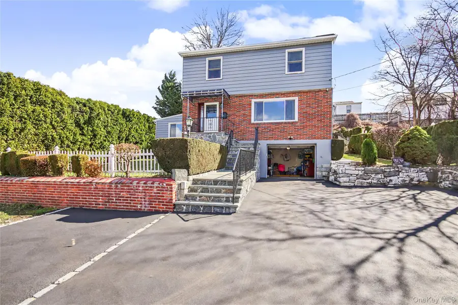 14 Emerald Place, Yonkers, NY 10703 - #3