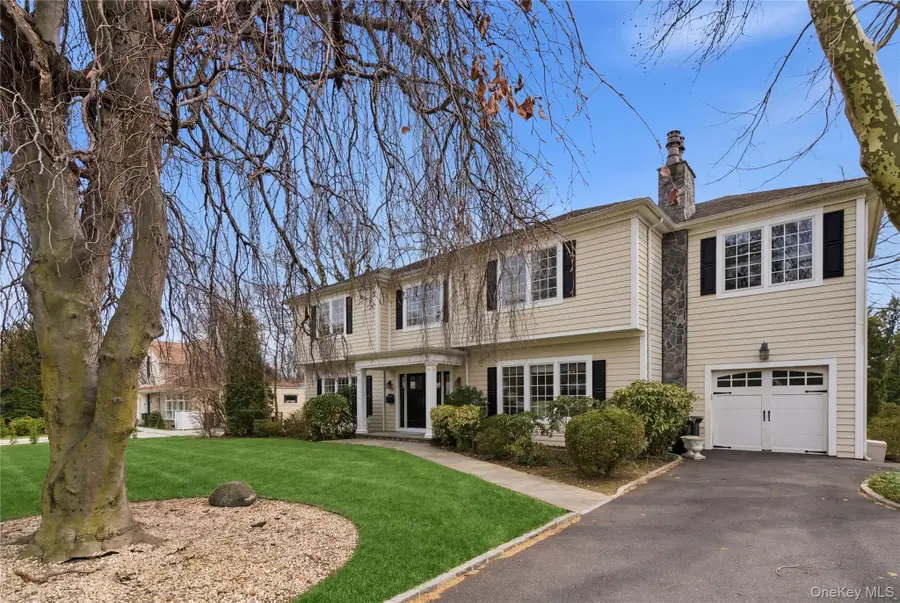32 Highfield Lane, East Hills, NY 11577 - #2
