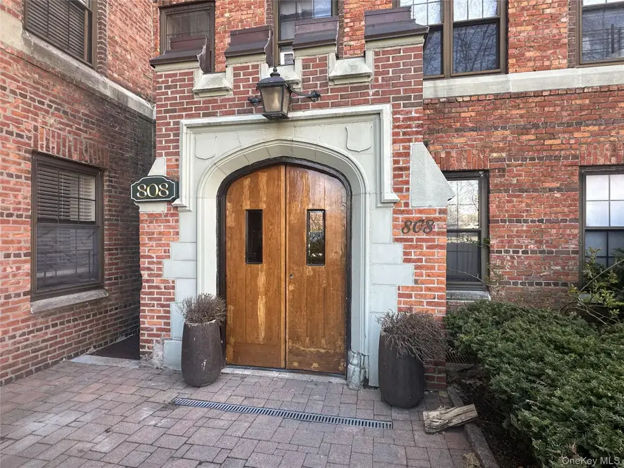 808 Bronx River Road #4E, Bronxville, NY 10708 - #2