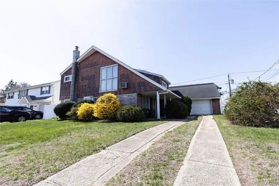 2492 2nd Street, East Meadow, NY 11554 - #2