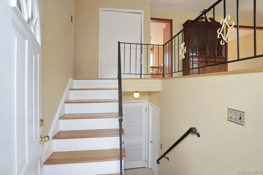 74 Minuteman Circle, Orangeburg, NY 10962 - #3