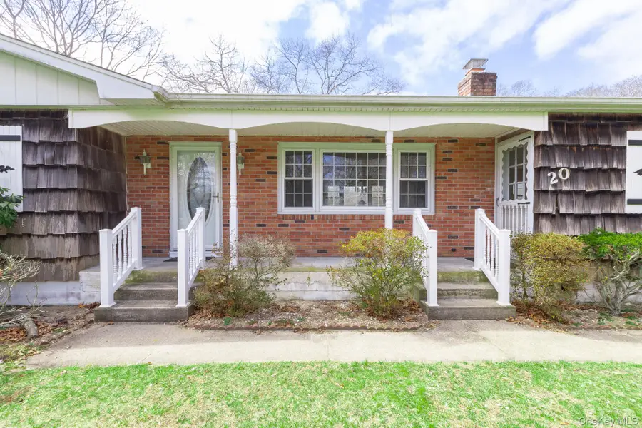 20 Mill Pond Lane, East Moriches, NY 11940 - #3