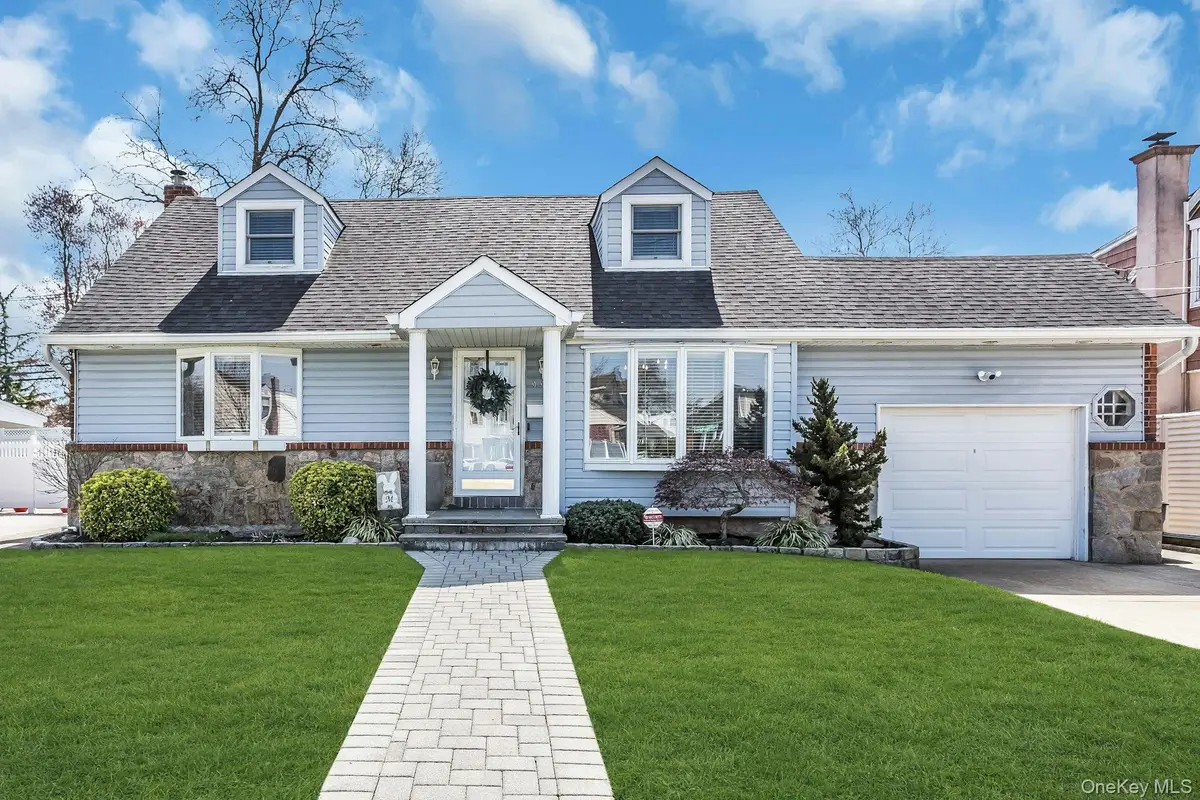 991 Ferngate Drive, Franklin Square, NY 11010 - #1