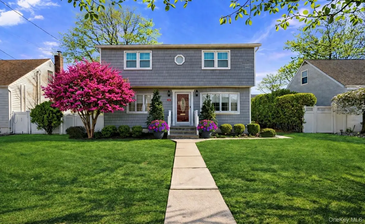 102 Commonwealth Avenue, Massapequa, NY 11758 - #1