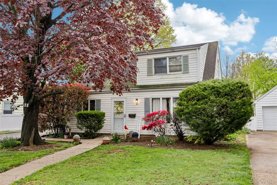 58 Oxford Street, Roslyn Heights, NY 11577 - #2