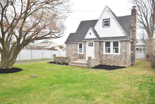 229 14th Street, West Babylon, NY 11704