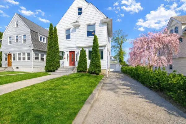 12 Tower Place, Yonkers, NY 10703