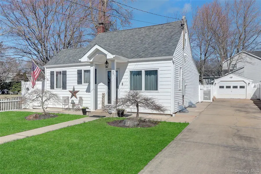 27 Tangier Drive, Sound Beach, NY 11789 - #3