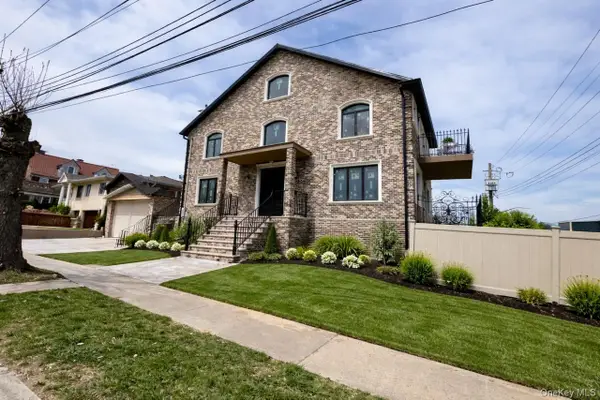 168-19 12 Road, Beechhurst, NY 11357