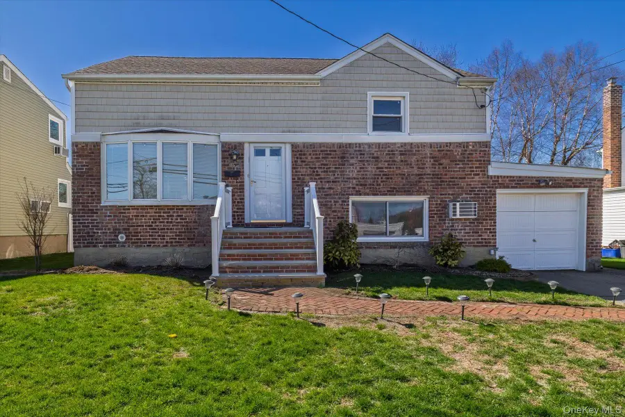 95 Thompson Avenue, Oceanside, NY 11572 - #2