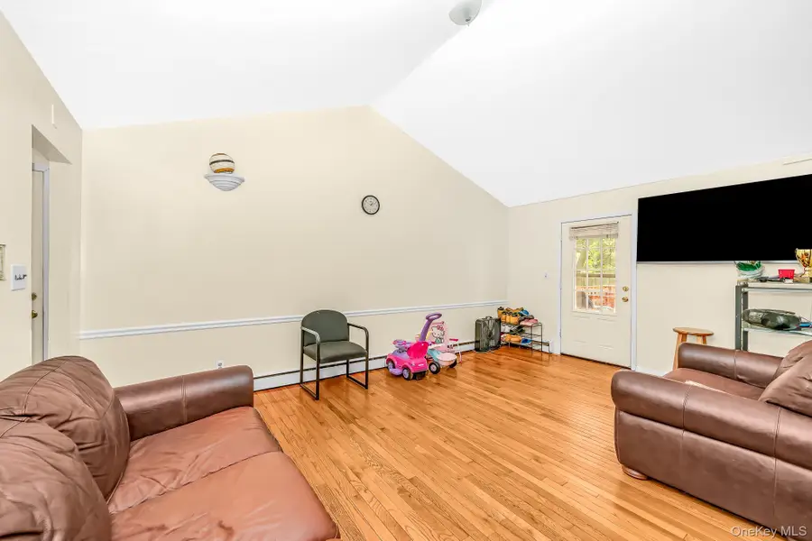 103 Gates Avenue, Central Islip, NY 11722 - #3