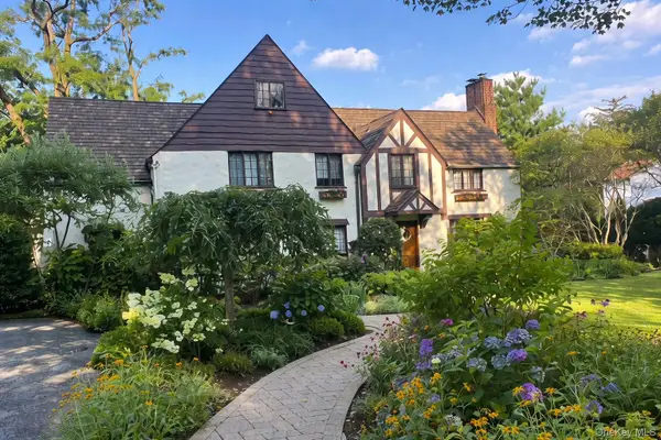 23 Forbes Boulevard, Eastchester, NY 10709