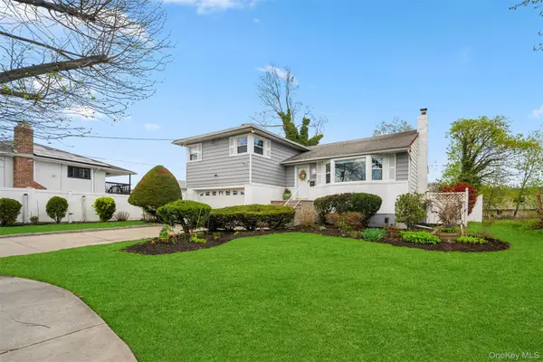 1239 Lynne Street, Baldwin, NY 11510