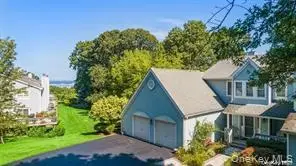 204 Mountain Ridge Drive #204, Mount Sinai, NY 11766