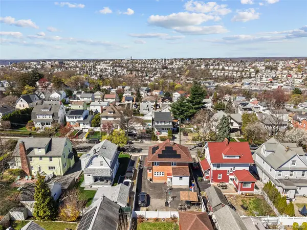 122 Buckingham Road, Yonkers, NY 10701