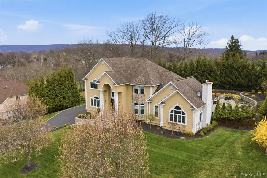 35 Greenwich Avenue, Central Valley, NY 10917 - #2