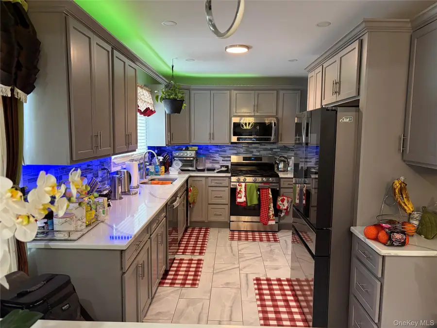 2518 Deerfield Road, Far Rockaway, NY 11691 - #2