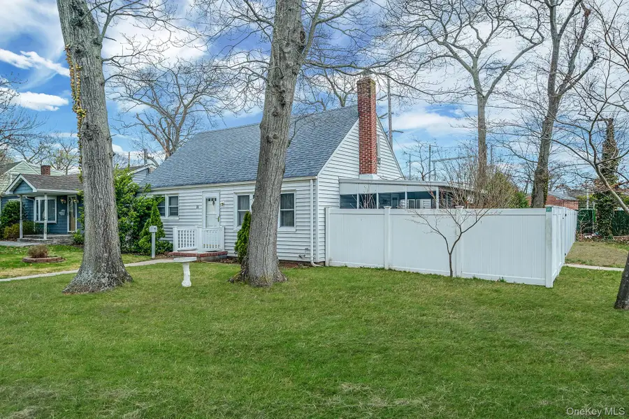 23 Lakewood Avenue, Ronkonkoma, NY 11779 - #2