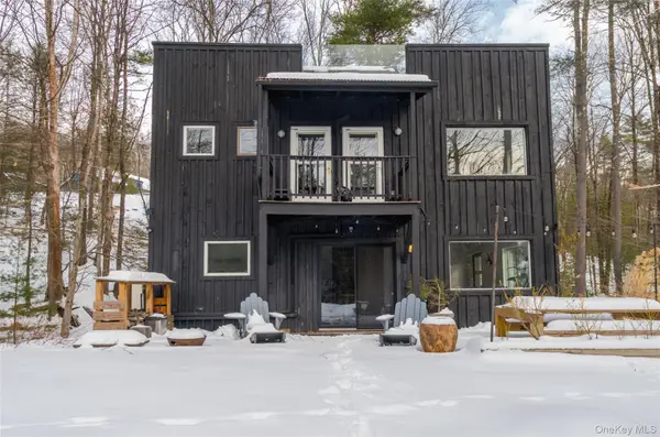 15 Lake View Drive, Woodstock, NY 12448