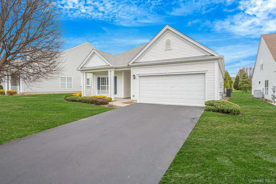 16 Oakhurst Court, Mount Sinai, NY 11766 - #2