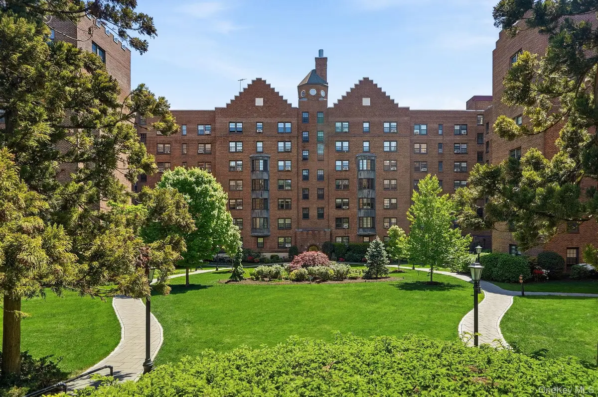 196 Garth Road #2F, Scarsdale, NY 10583 - #1