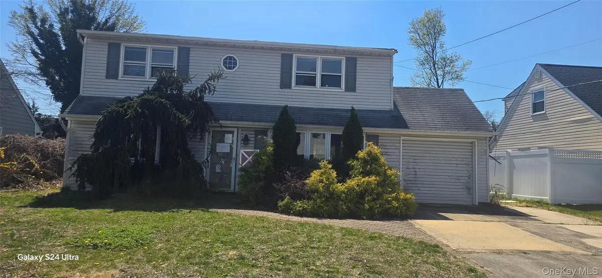 3680 Hilaire Way, Seaford, NY 11783 - #1