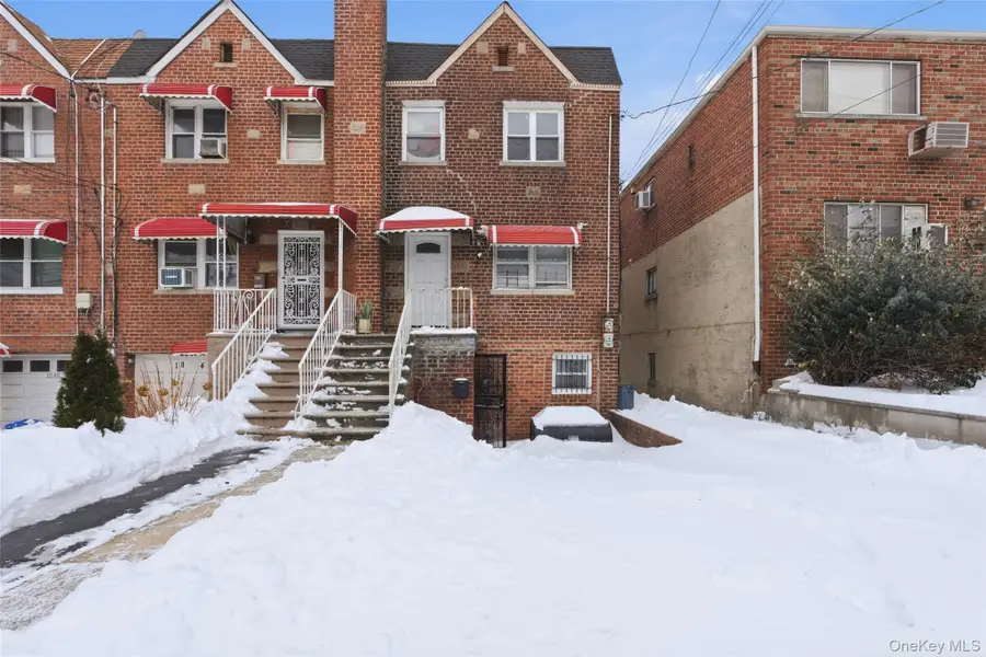 1042 E 233rd Street, Bronx, NY 10466 - #3