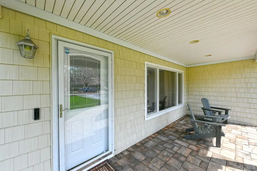 51 Fairfields Lane, Huntington Station, NY 11746 - #2