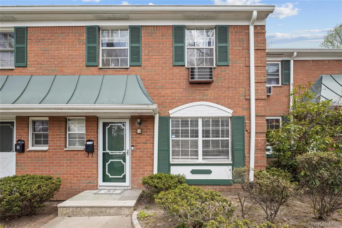 4 Salem Court, Suffern, NY 10901 - #1