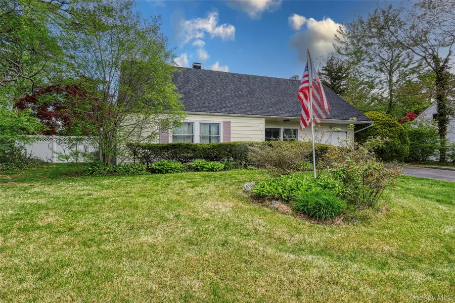 275 Southaven Avenue, Medford, NY 11763 - #2