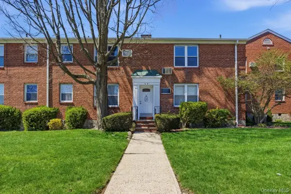 36-10 Utopia Parkway #E4, Flushing, NY 11358