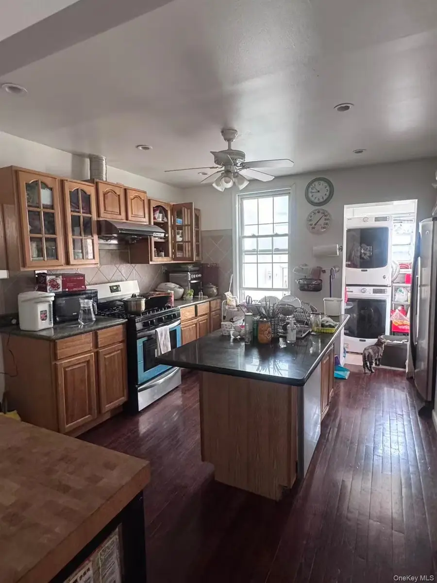 9445 239th Street, Floral Park, NY 11001 - #2