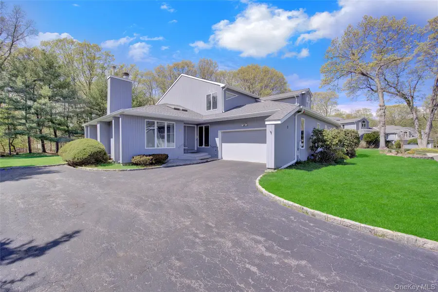 12 Wood Path Drive, Northport, NY 11768 - #2