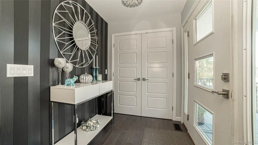 7 Jackson Street, Nesconset, NY 11767 - #3