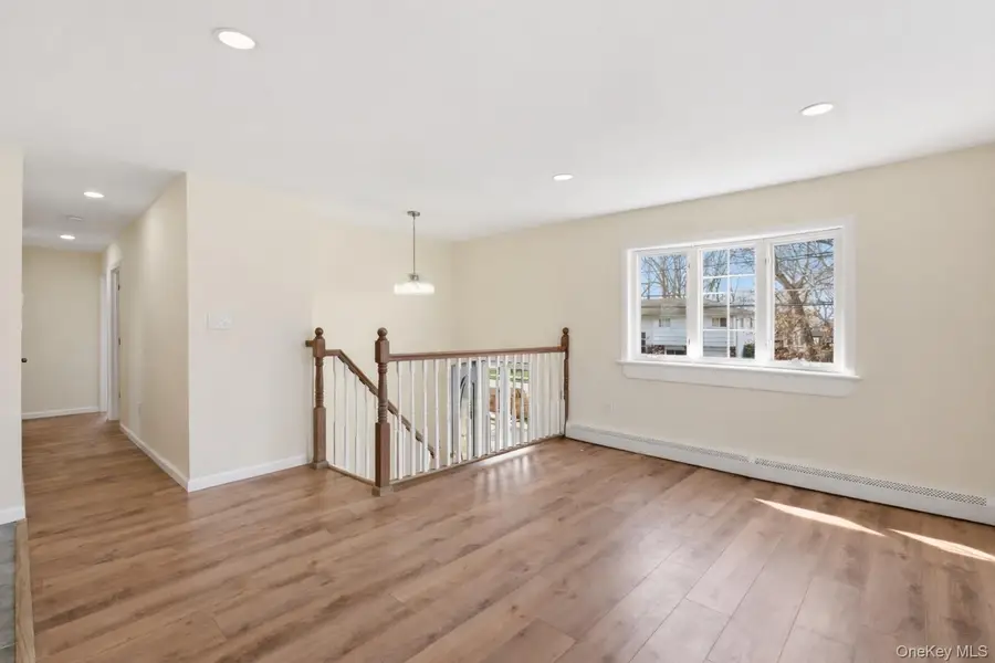 41 Madison Avenue, Amityville, NY 11701 - #3