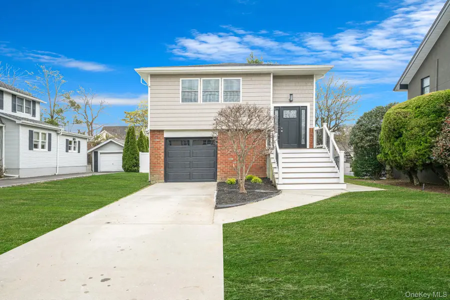 3394 Lufberry Avenue, Wantagh, NY 11793 - #3